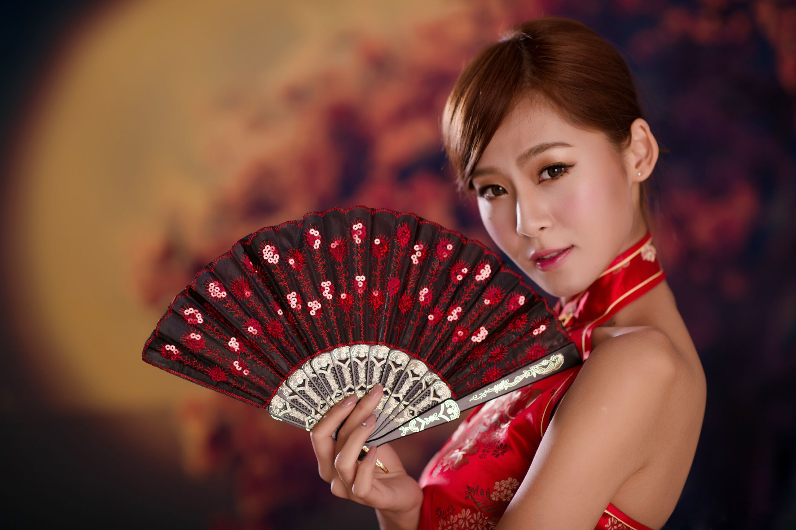 台湾女神Winnie小雪《古典红色旗袍》-喵次元