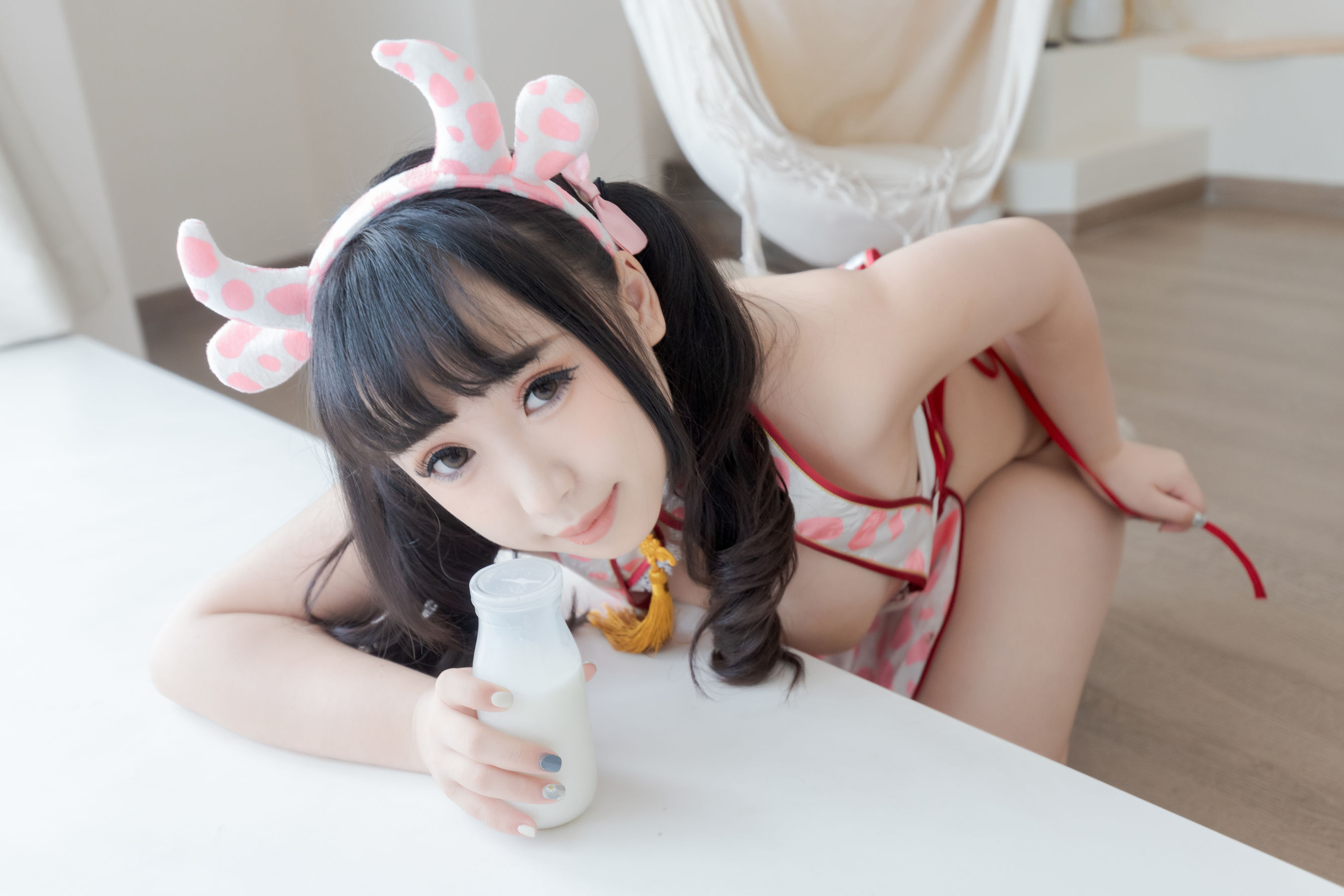 [福利COS] 胡桃猫Kurumineko - 蜜桃牛乳-喵次元